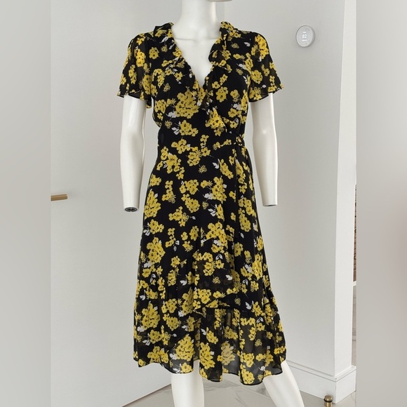 Michael kors Floral Georgette Ruffled Wrap Dress Size XS - Picture 4 of 9
